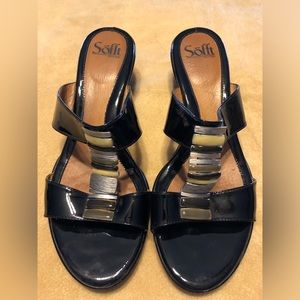 Sofft patent black leather wedges